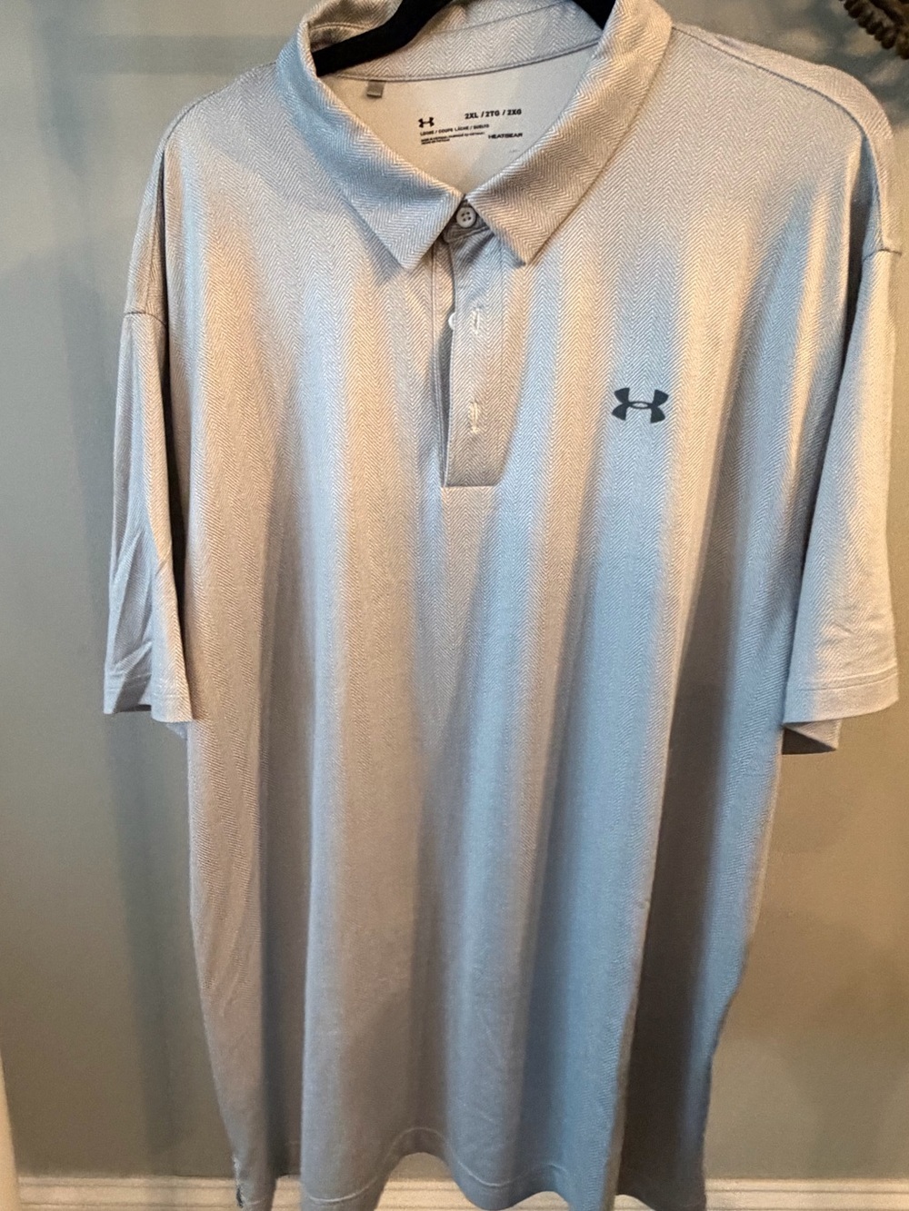 Under Armour Men’s Light Gray Performance Polo Loose Heatgear size xxl / 2XL